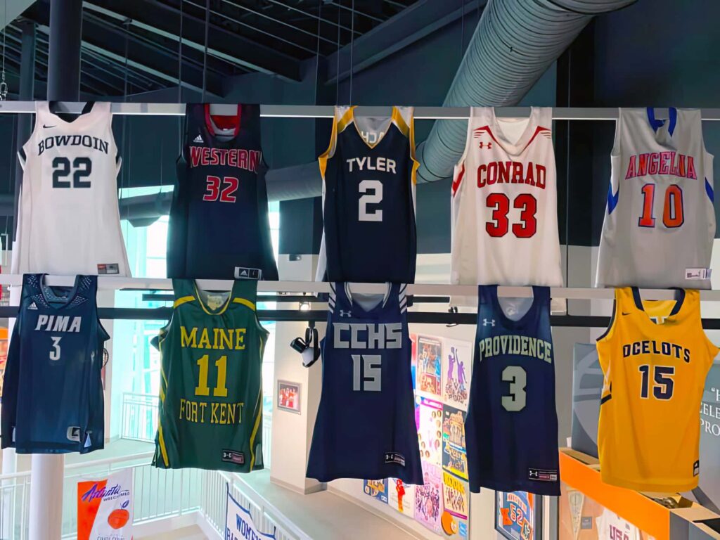 Tajaheray McMahan - number 11 - and Trinity Washington - number 12 - had their jerseys honored at the Women's Basketball Hall of Fame.